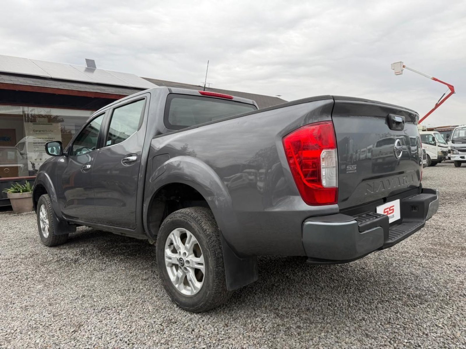NISSAN NAVARA XE 2.3 4X4 MT6 Nissan Navara 2021 - Imagen 10 de 10