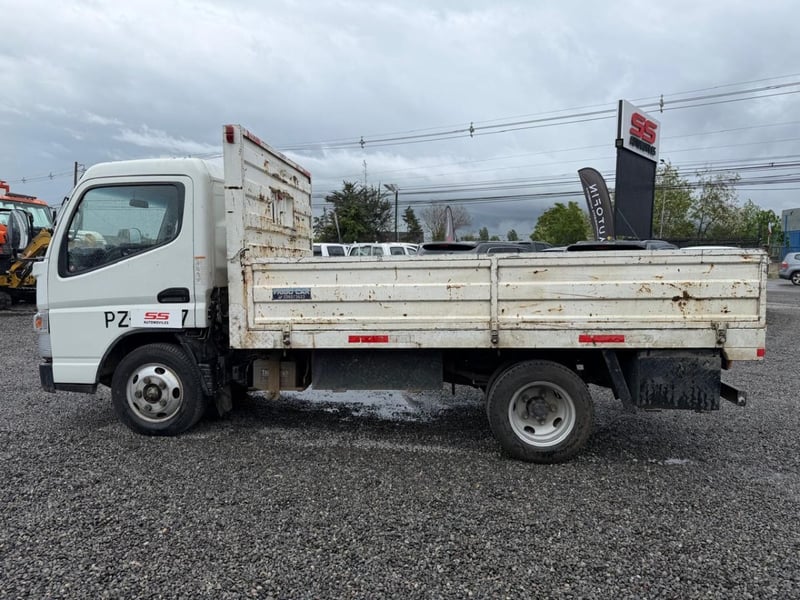 Mitsubishi CANTER FUSO CANTER 513 Mitsubishi Canter 2021 - Imagen 8 de 10