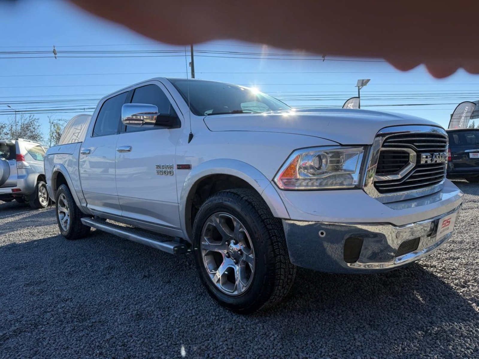 RAM 1500 LARAMIE 4X4 3.0 Ram 1500 2019 - Foto 4 de 10
