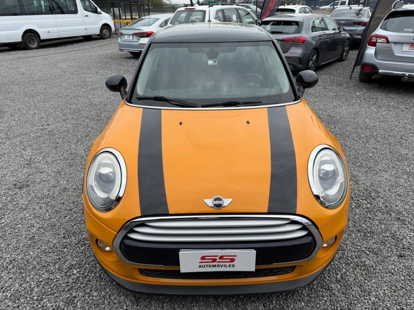 Mini COOPER F55 COOPER 1.5 6MT Mini Cooper 2015 - Foto 2 de 10