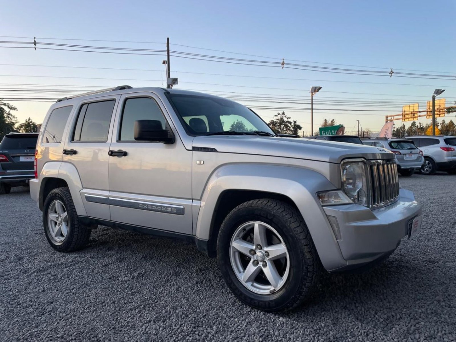 Jeep CHEROKEE LIMITED3.7 AUT 4X4 Jeep Cherokee 2013 - Imagen 4 de 9