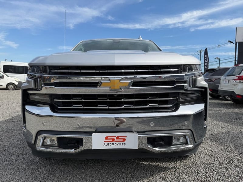 Chevrolet SILVERADO LTZ 5.3L 4X4 AT8 Chevrolet Silverado 2021 - Imagen 3 de 10