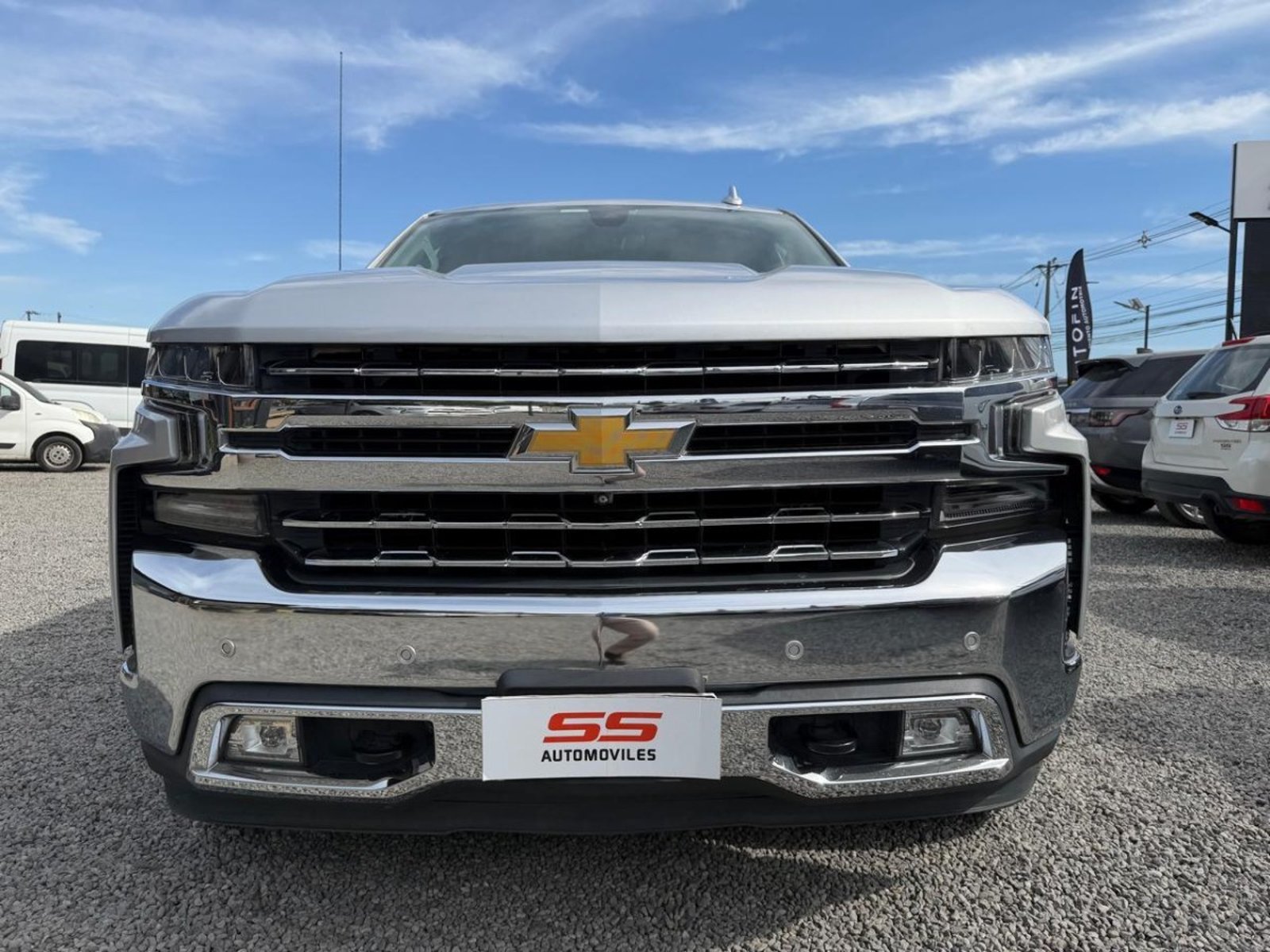 Chevrolet SILVERADO LTZ 5.3L 4X4 AT8 Chevrolet Silverado 2021 - Foto 3 de 10