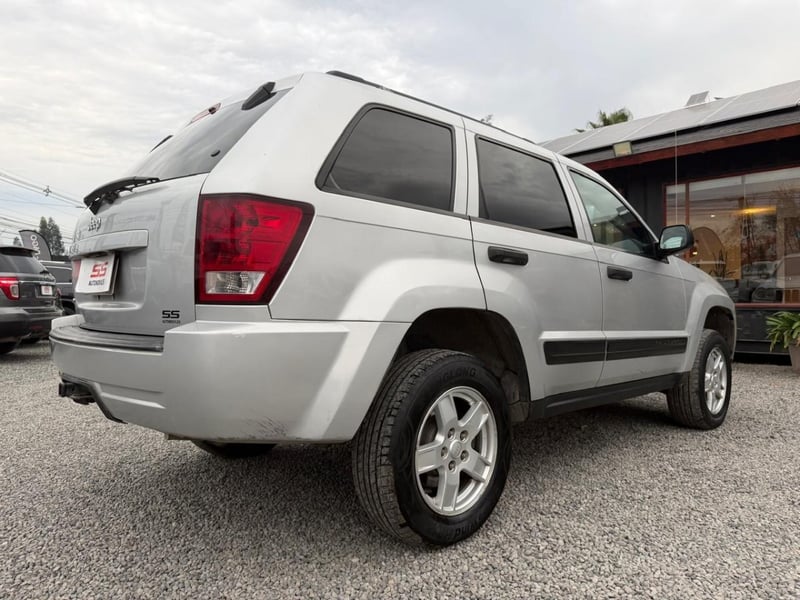 Jeep GRAND CHEROKEE LAREDO 3.7 4X4 Jeep Grand Cherokee 2006 - Imagen 6 de 10