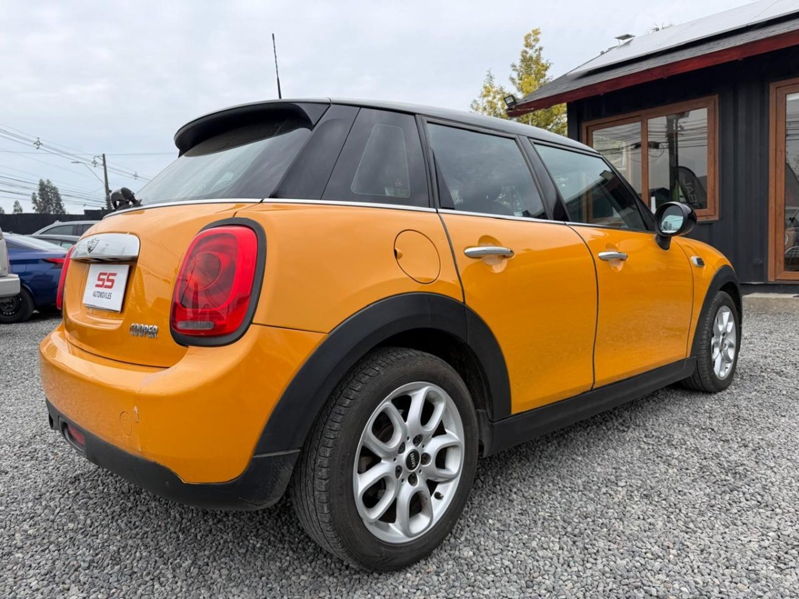 Mini COOPER F55 COOPER 1.5 6MT Mini Cooper 2015 - Imagen 6 de 10