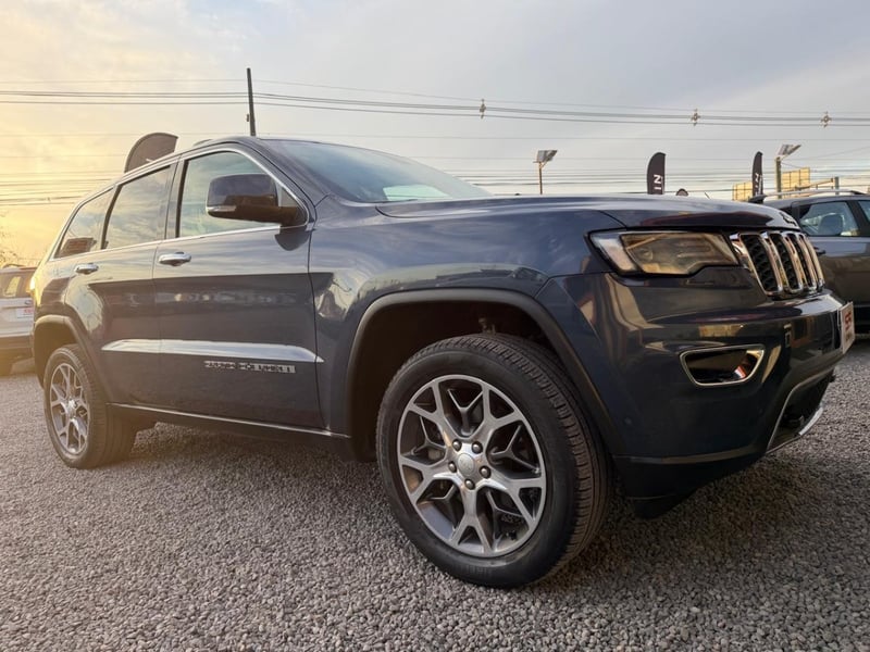 Jeep GRAND CHEROKEE LIMITED 3.6 4X4 AT8 Jeep Grand Cherokee 2022 - Imagen 4 de 10