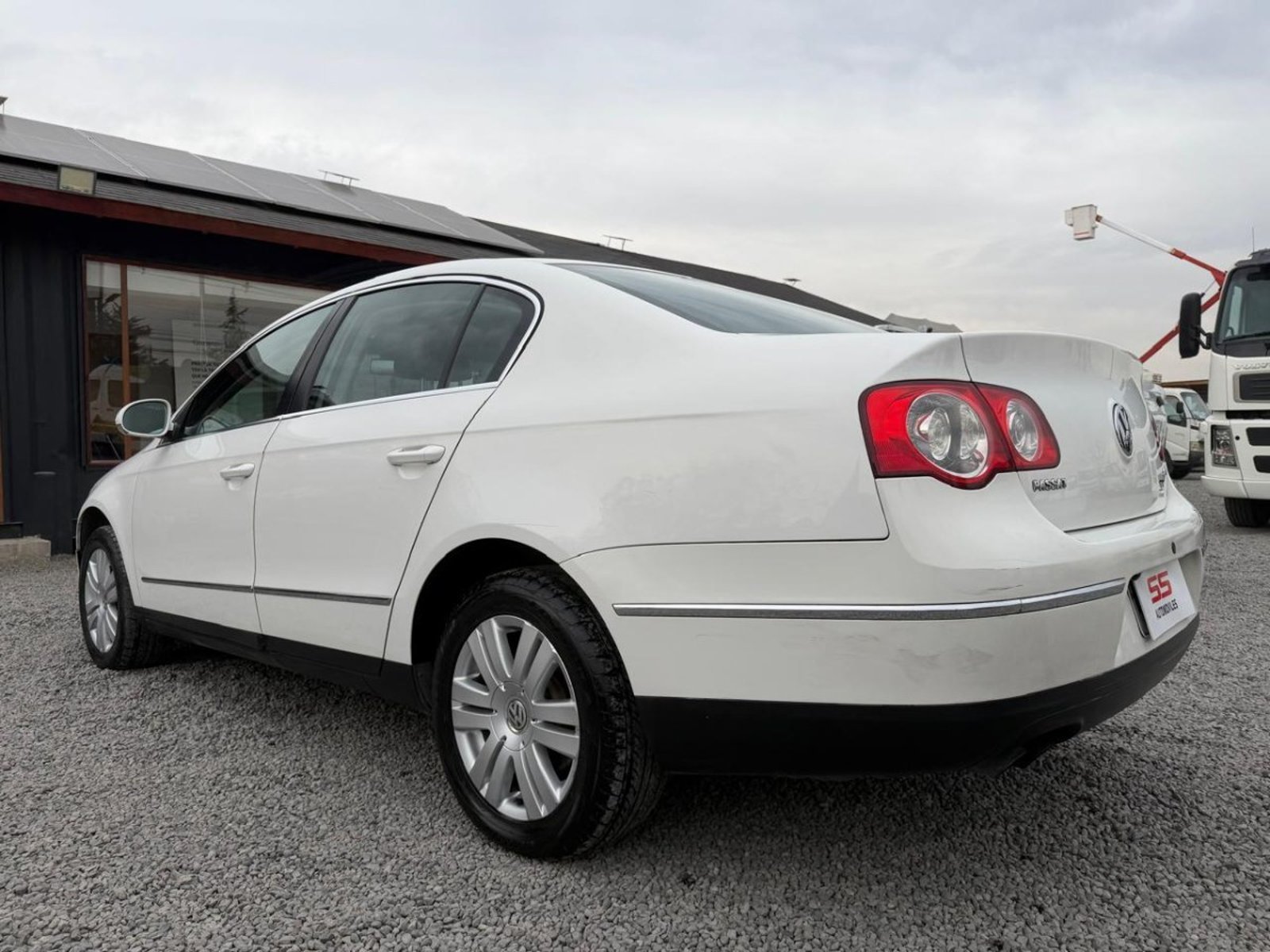 VOLKSWAGEN PASSAT TDI 2.0 AT Volkswagen Passat 2008 - Imagen 9 de 10