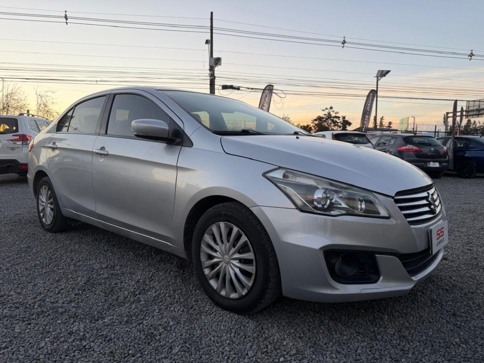 Suzuki CIAZ GL 1.4 MT5 Suzuki Ciaz 2017 - Foto 4 de 10