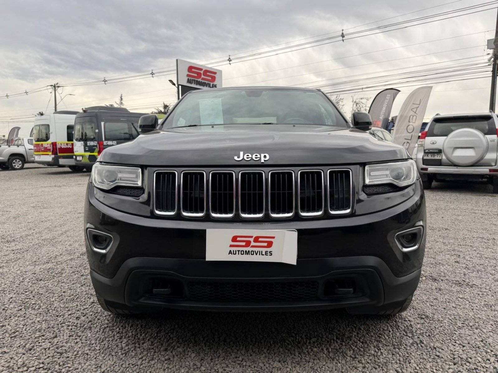 Jeep GRAND CHEROKEE LAREDO 3.6 V6 Jeep Grand Cherokee 2016 - Foto 2 de 10