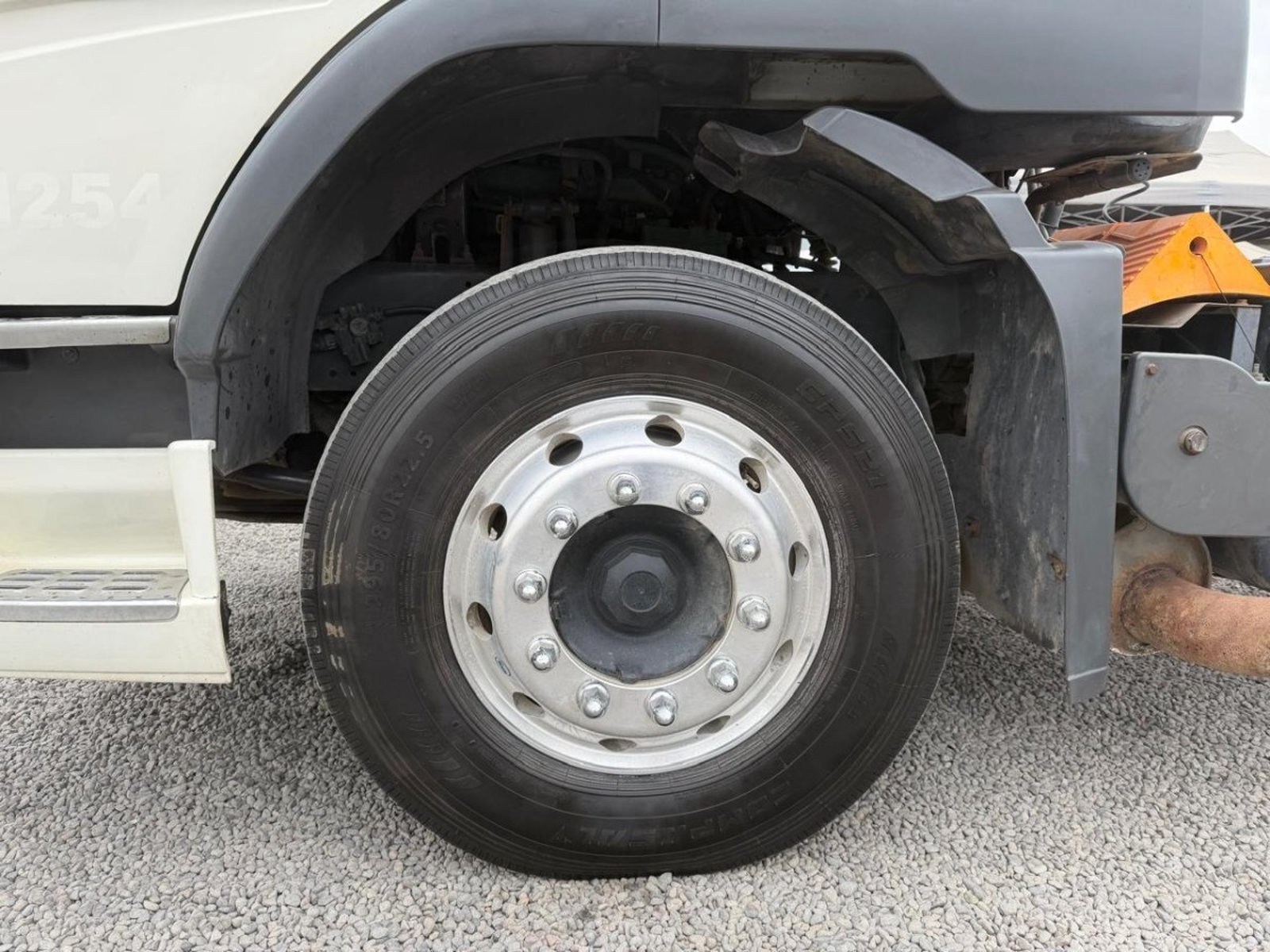 VOLVO F M 11 6X2 AT Volvo FM370 2011 - Imagen 9 de 10
