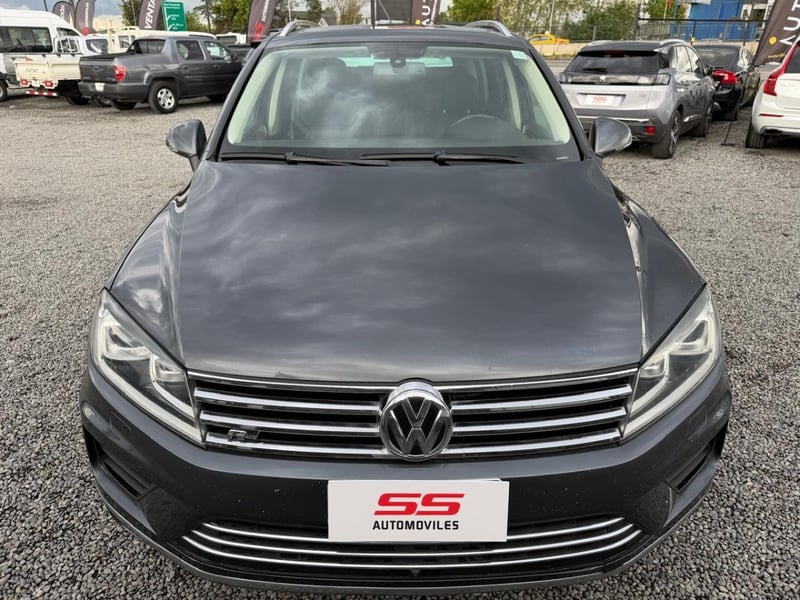 Volkswagen TOUAREG 4.2 V8 4X4 AT Volkswagen Touareg 2017 - Imagen 3 de 10