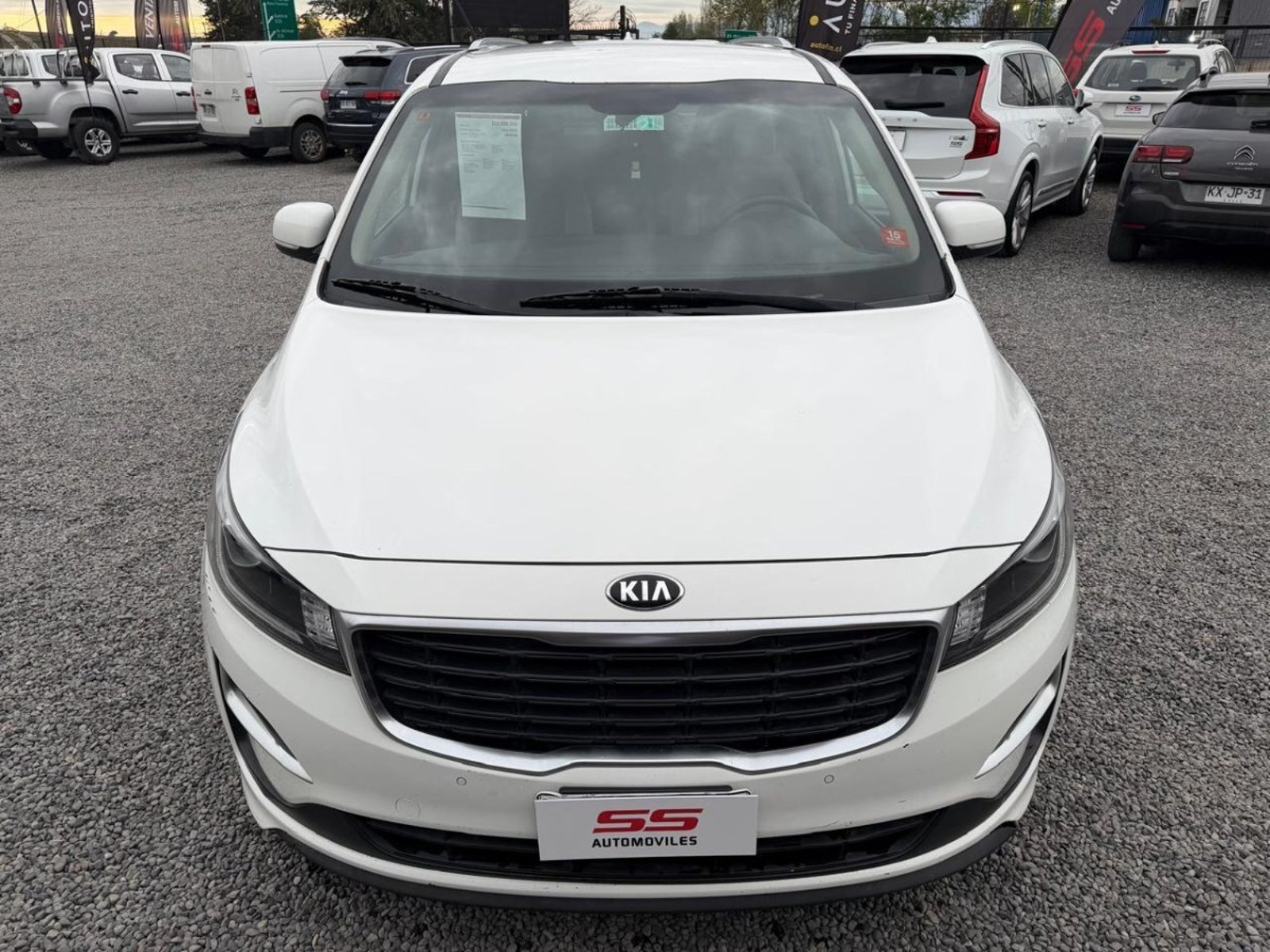 Kia GRAND CARNIVAL 2.2 AT8 Kia Grand Carnival 2020 - Foto 2 de 10
