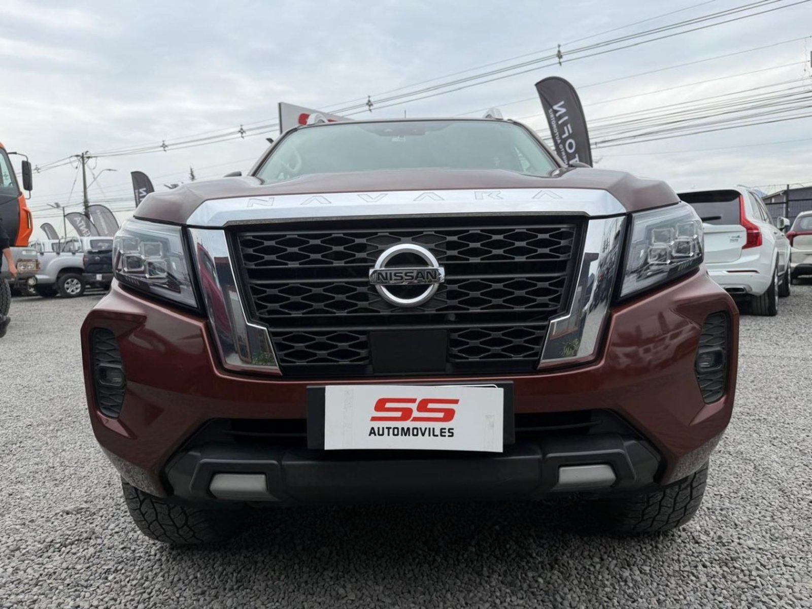 Nissan NAVARA LE 2.3 AT 4X4 Nissan Navara 2022 - Foto 3 de 10