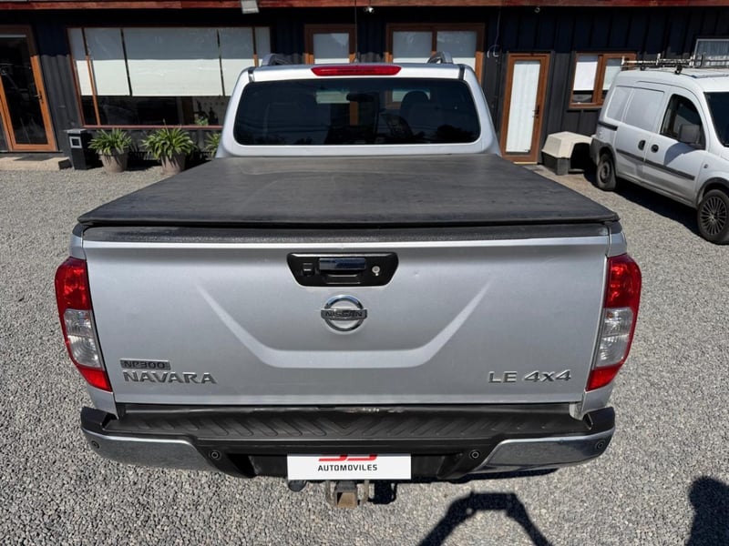 Nissan NP300 NP 300 NAVARA LE 2.3 D CAB 4 Nissan NP 300 2021 - Imagen 8 de 10