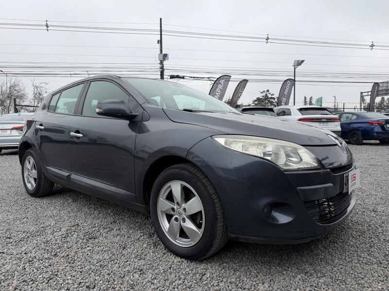 Renault MEGANE III 2.0 MT6 Renault Megane 2012 - Imagen 4 de 10