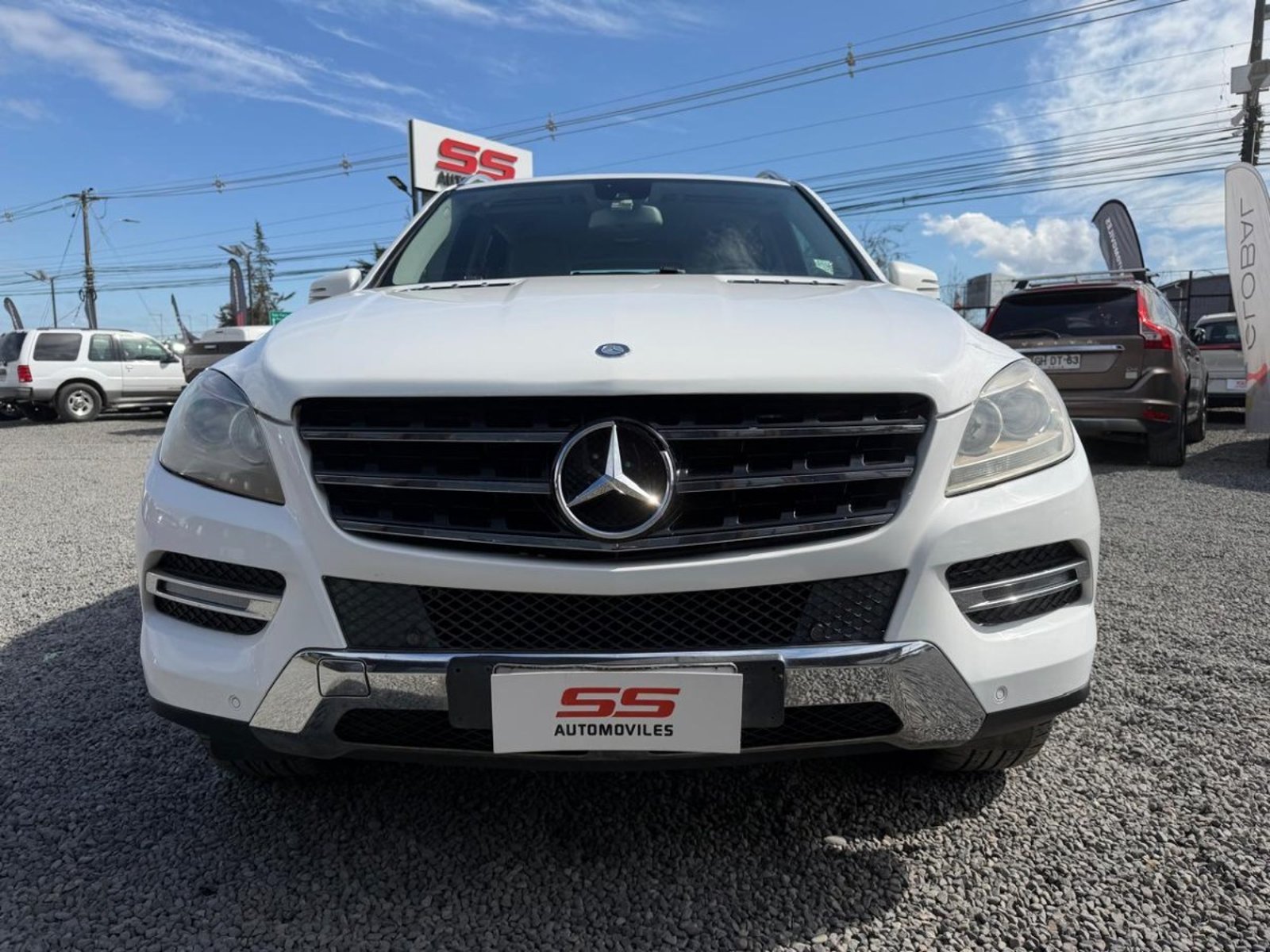 Mercedes-Benz ML 350 3.5 4MATIC Mercedes Benz ML 350 2014 - Foto 2 de 10