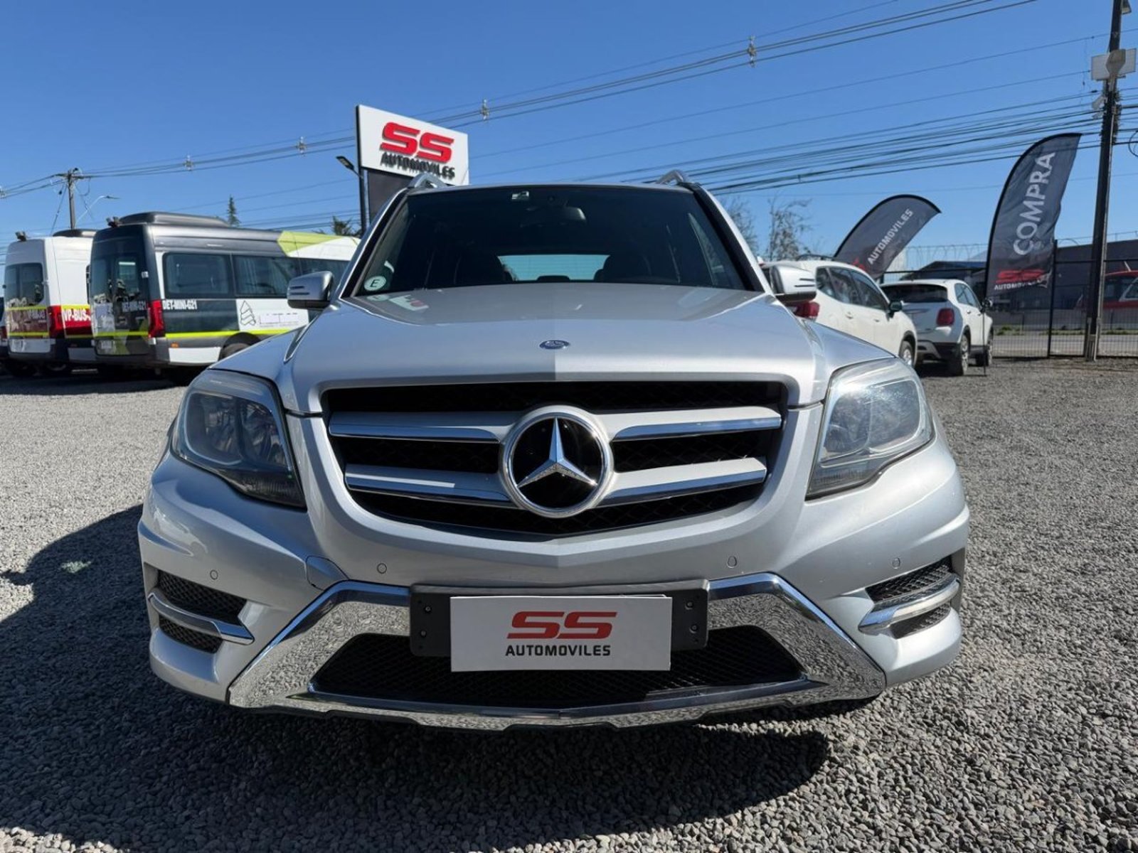 Mercedes-Benz GLK 220 D 4MATIC Mercedes Benz GLK 220 D 2013 - Foto 2 de 10