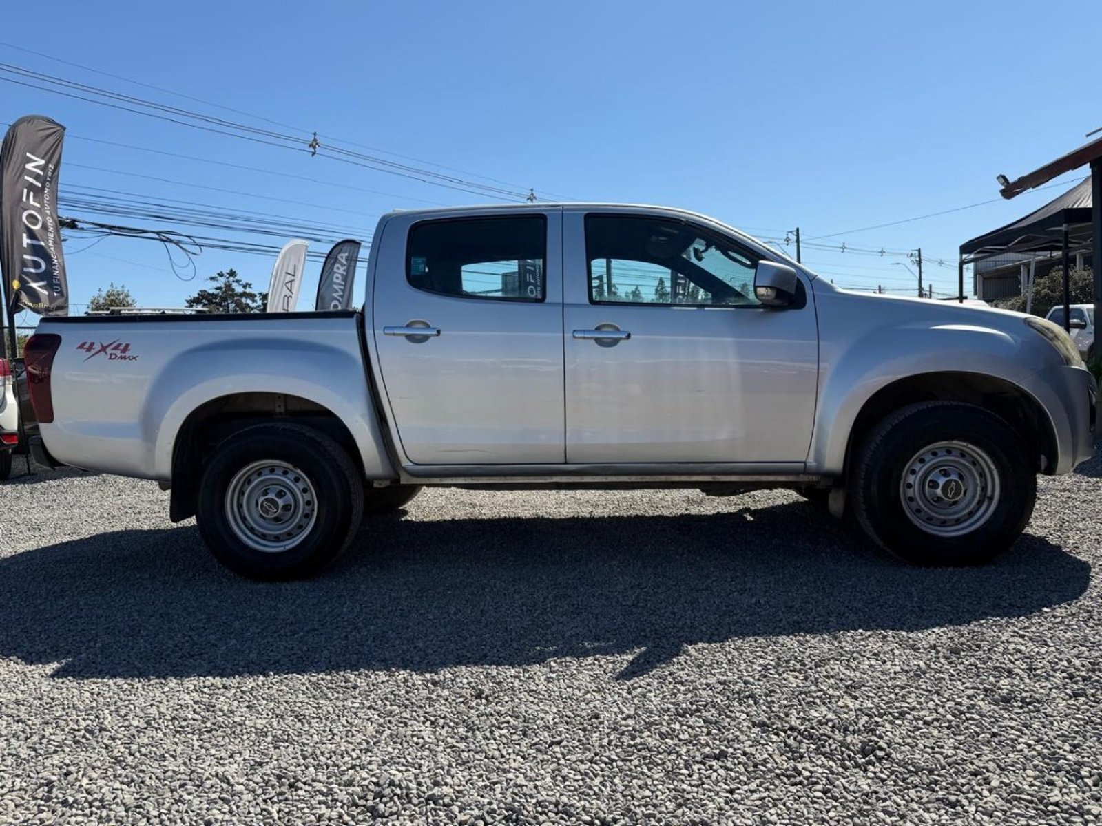 Chevrolet D-MAX 4X4 MT6 2.5 Chevrolet D-Max 2017 - Foto 3 de 8