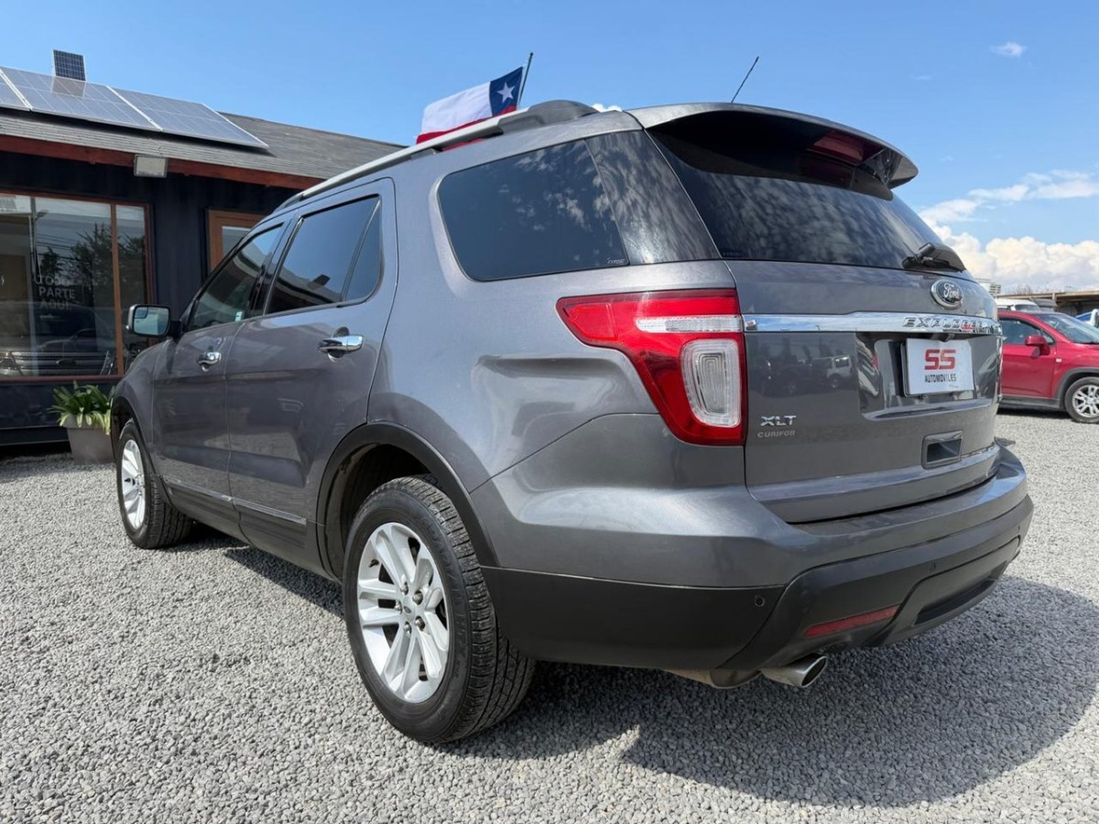 Ford EXPLORER 4X2 AT 3.5 3 CORRIDAS Ford Explorer 2014 - Imagen 9 de 10