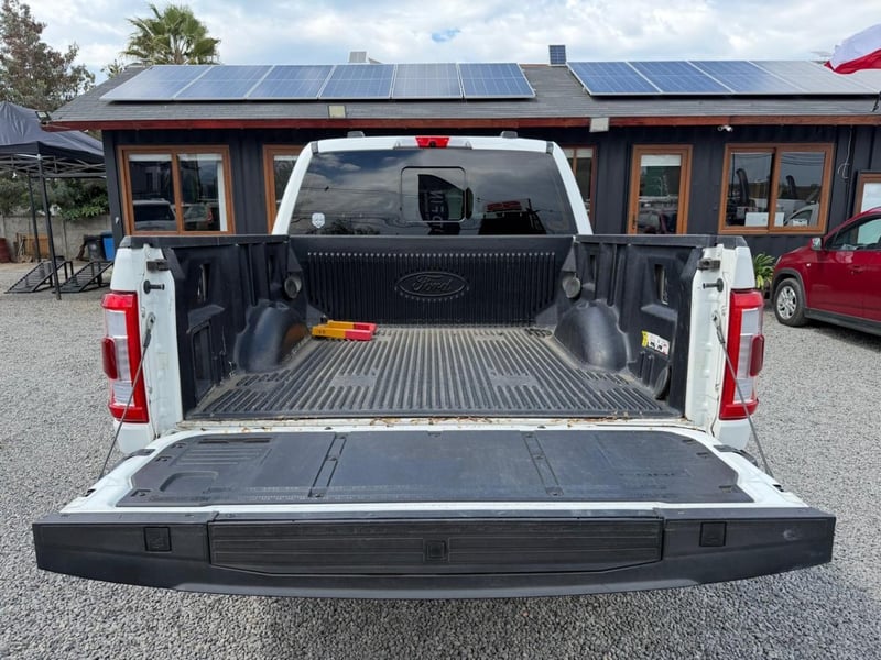 Ford F-150 PLATINUM 3.5 4X4 AT Ford F-150 2023 - Imagen 9 de 10