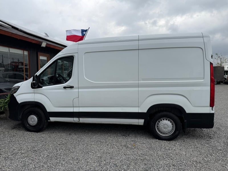 Maxus DELIVER9 CARGO L2 H2 2.0 MT6 Maxus Deliver9 2023 - Imagen 8 de 10