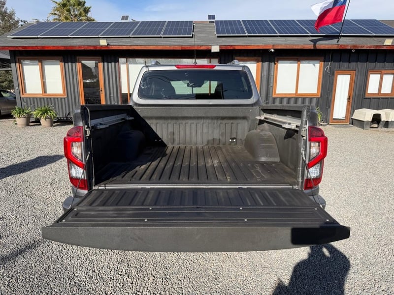 Nissan NAVARA LE 2.3 4X4 MT6 Nissan Navara 2023 - Imagen 9 de 10