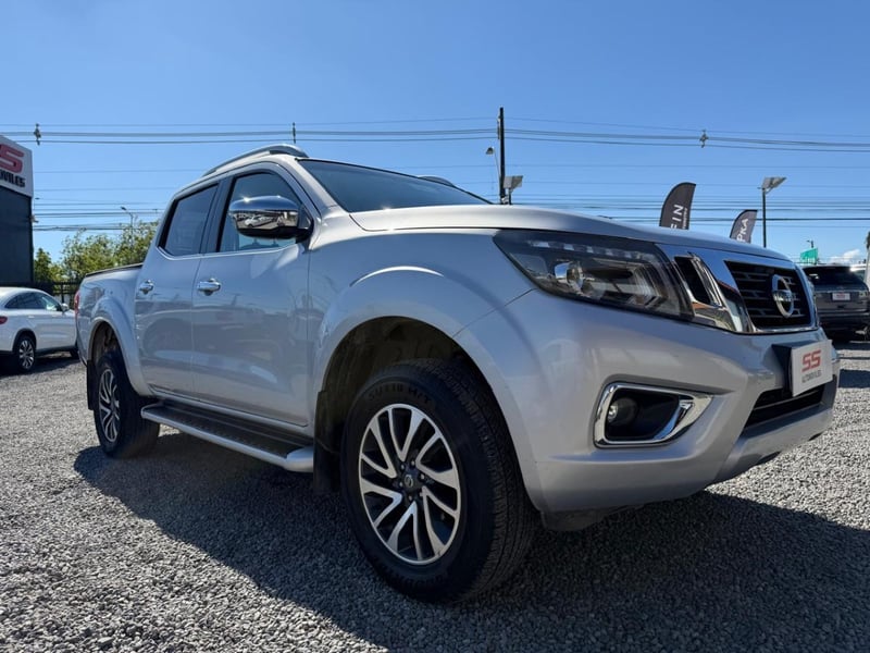 Nissan NP300 NP 300 NAVARA LE 2.3 D CAB 4 Nissan NP 300 2021 - Imagen 4 de 10