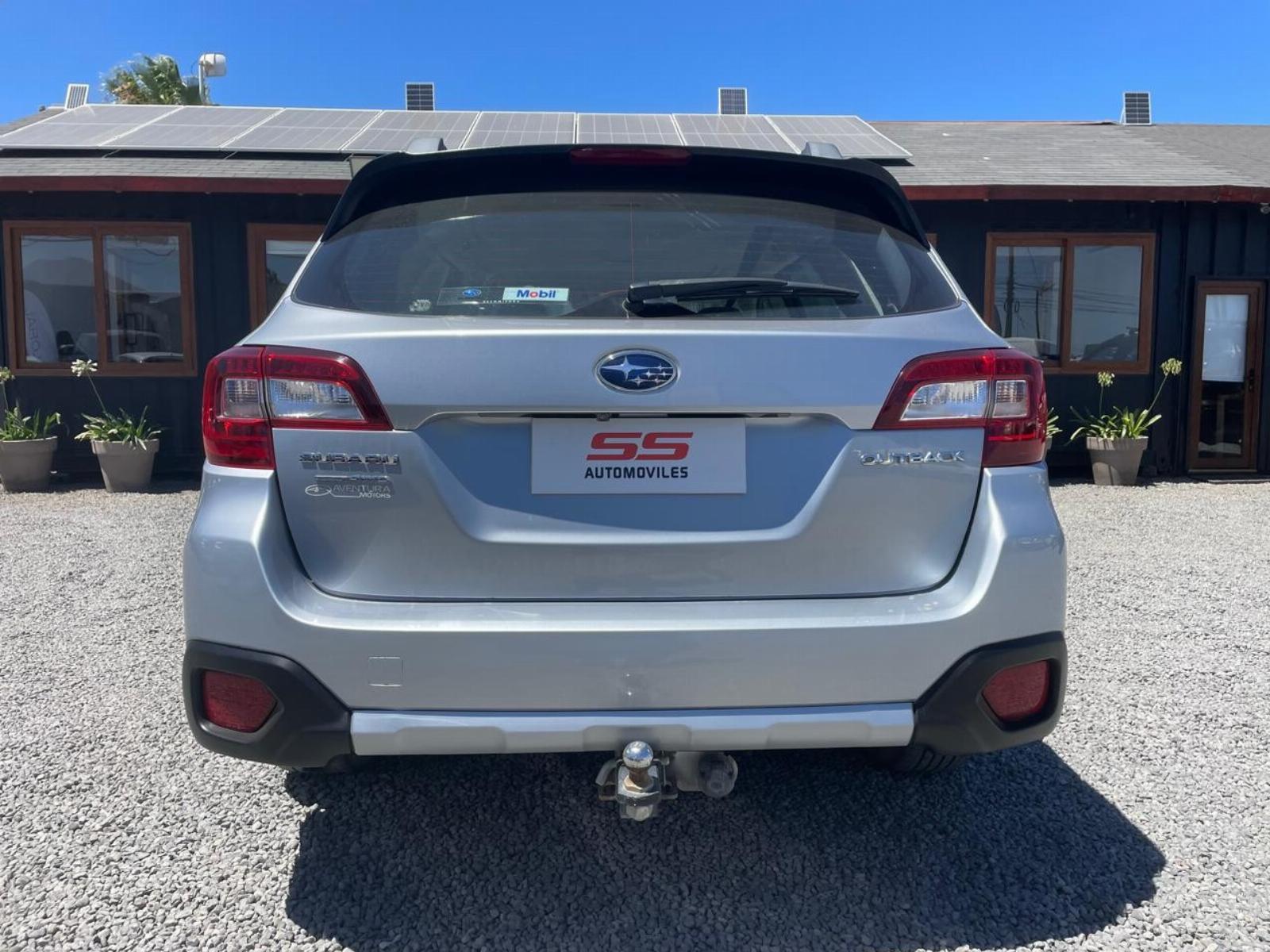 Subaru NEW OUTBACK LIMITED 2.5 AT AWD 20 Subaru Outback 2021 - Imagen 7 de 10