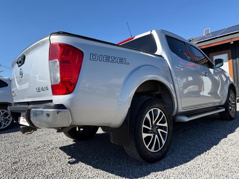 Nissan NP300 NP 300 NAVARA LE 2.3 D CAB 4 Nissan NP 300 2021 - Imagen 6 de 10