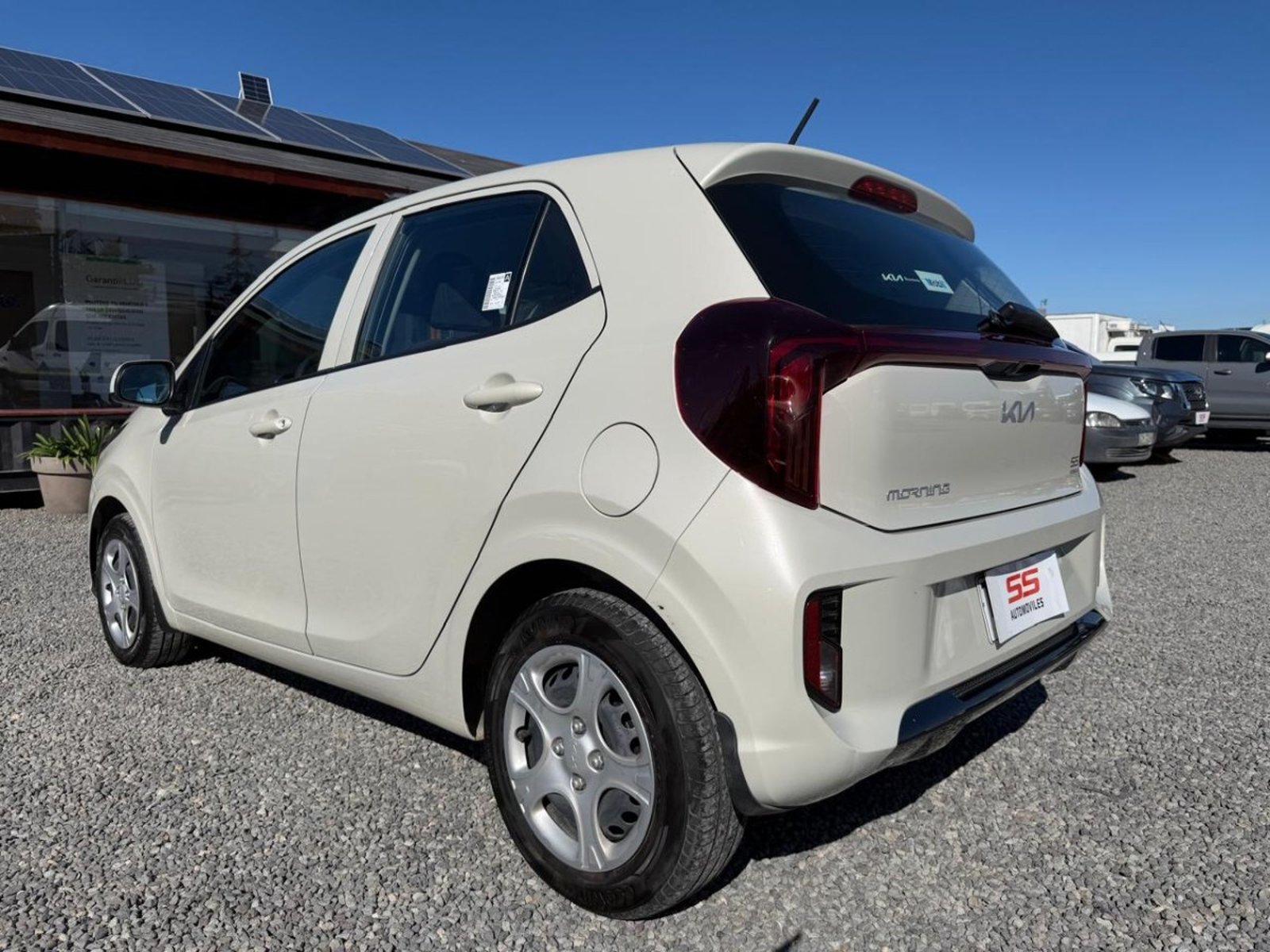 Kia MORNING EX 1.0 MT5 AC Kia Morning 2025 - Imagen 9 de 10