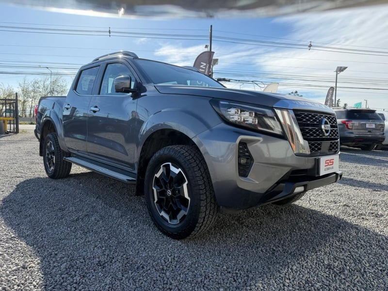 Nissan NAVARA LE 2.3 4X4 MT6 Nissan Navara 2023 - Imagen 4 de 10