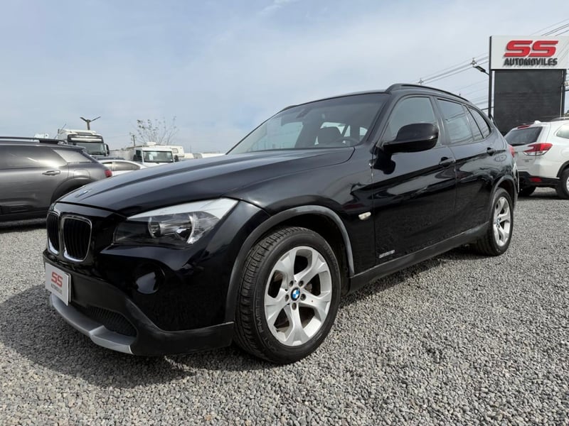 BMW X1 XDRIVE 18I STANDARD 2.0 BMW X1 2011