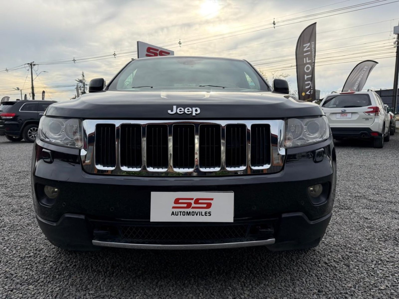 Jeep GRAND CHEROKEE LIMITED 3.0 4X Jeep Grand Cherokee 2013 - Foto 2 de 9