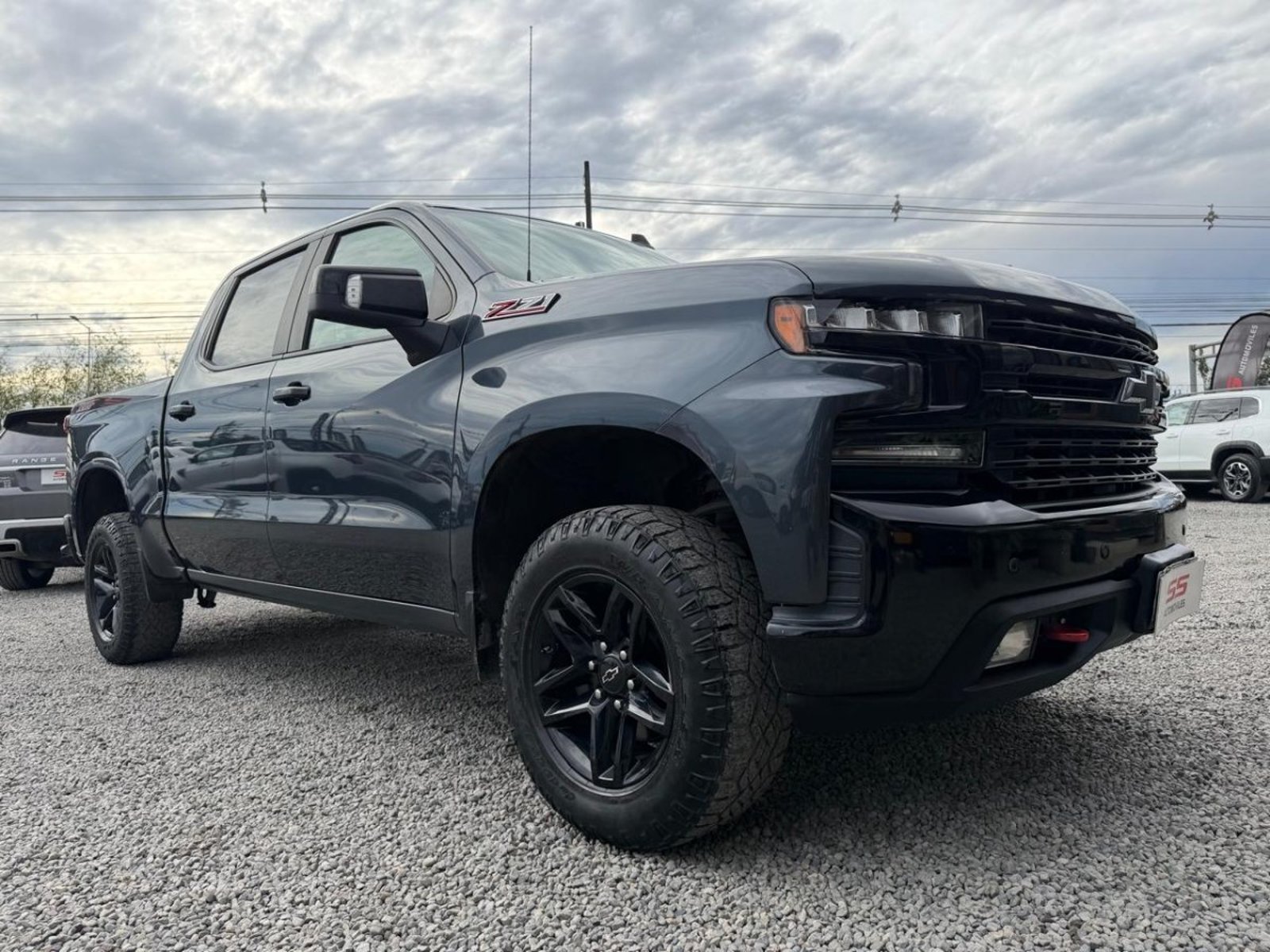 Chevrolet SILVERADO LT TRAIL BOSS 5.3 V8 Chevrolet Silverado 2020 - Foto 4 de 10