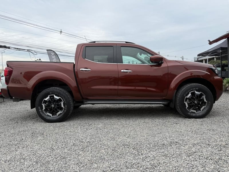 Nissan NAVARA LE 2.3 AT 4X4 Nissan Navara 2022 - Imagen 5 de 10