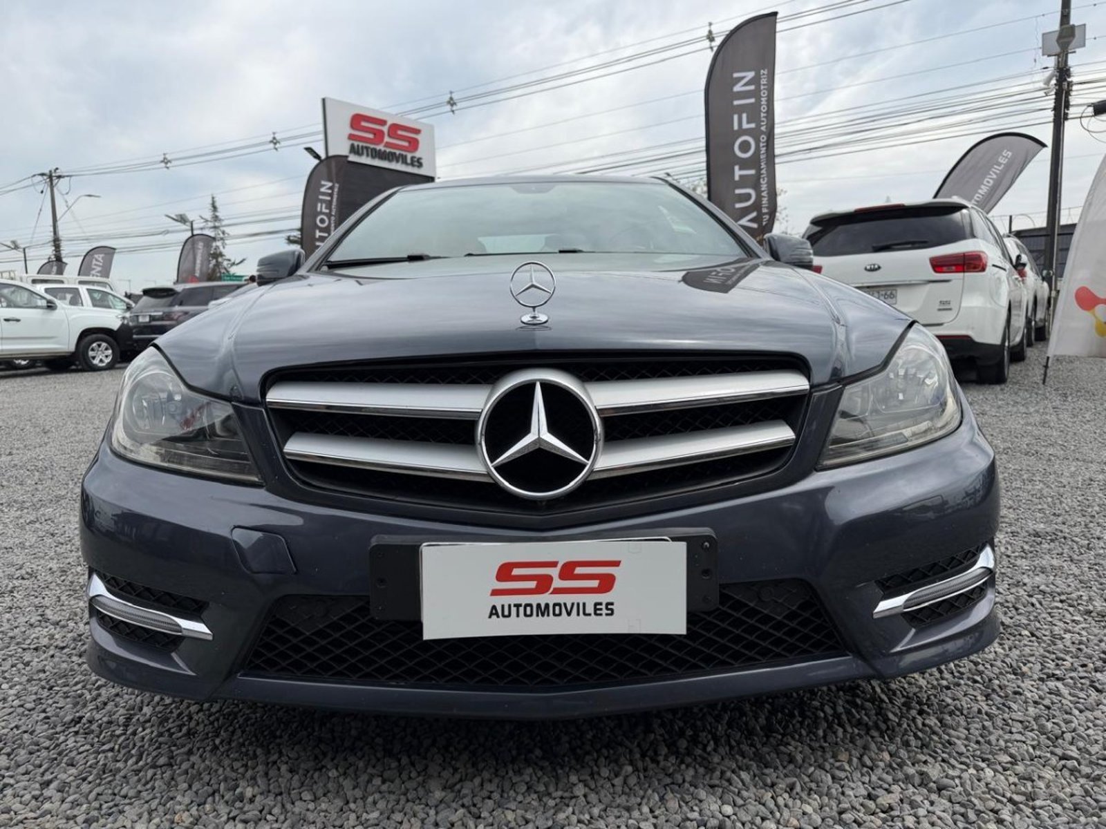 Mercedes-Benz C180 1.6 BLUEEFICIENCY COUP Mercedes C180 2015 - Foto 2 de 10