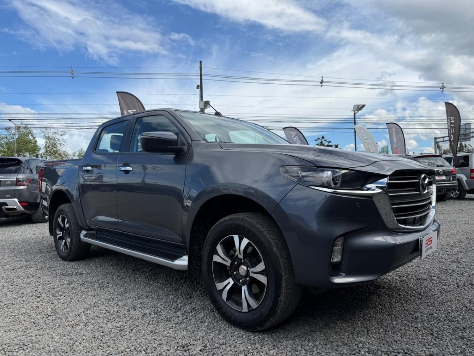 Mazda BT-50 3.0 4X4 AT Mazda BT-50 2023 - Foto 4 de 10