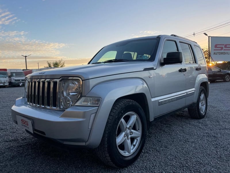 Jeep CHEROKEE LIMITED3.7 AUT 4X4 Jeep Cherokee 2013