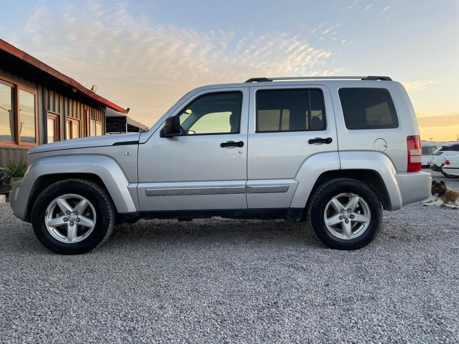 Jeep CHEROKEE LIMITED3.7 AUT 4X4 Jeep Cherokee 2013 - Imagen 8 de 9
