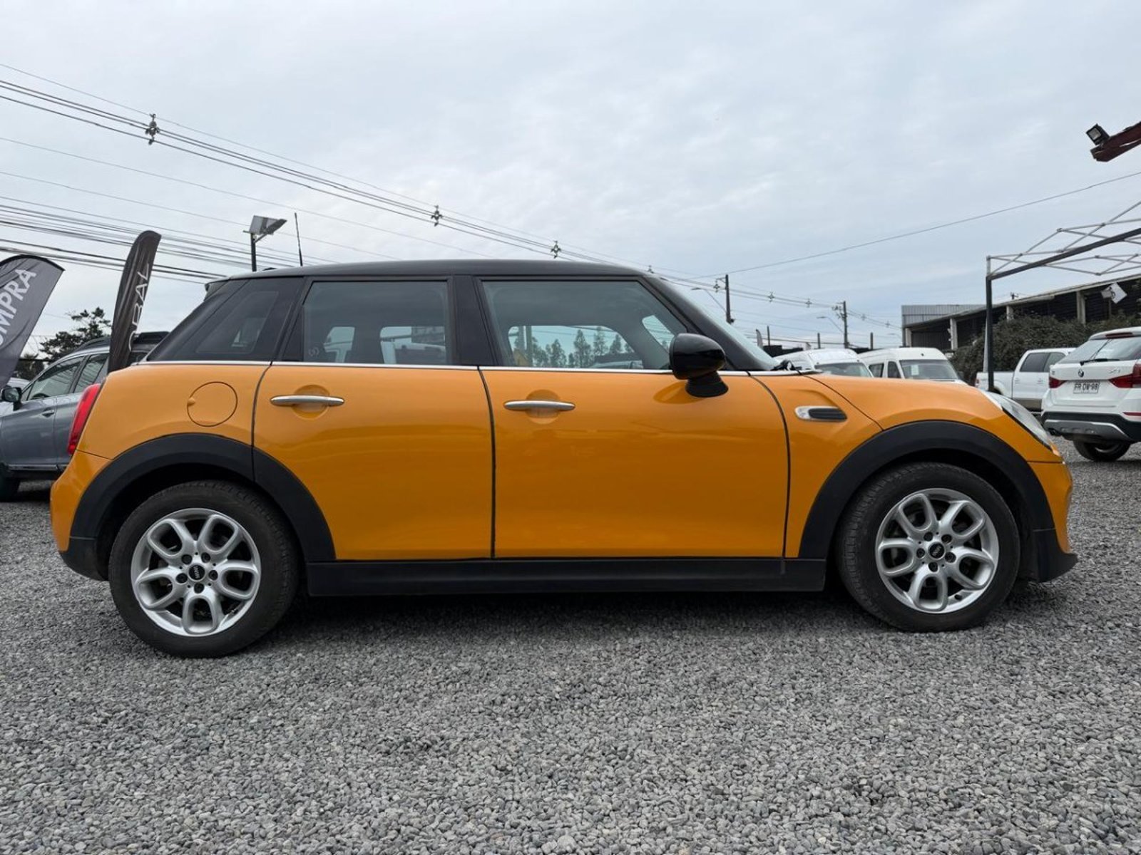 Mini COOPER F55 COOPER 1.5 6MT Mini Cooper 2015 - Imagen 5 de 10