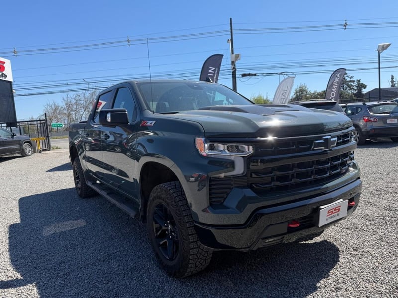 Chevrolet SILVERADO TRAIL BOSS 5.3 4X4 AT Chevrolet Silverado 2025 - Imagen 4 de 10