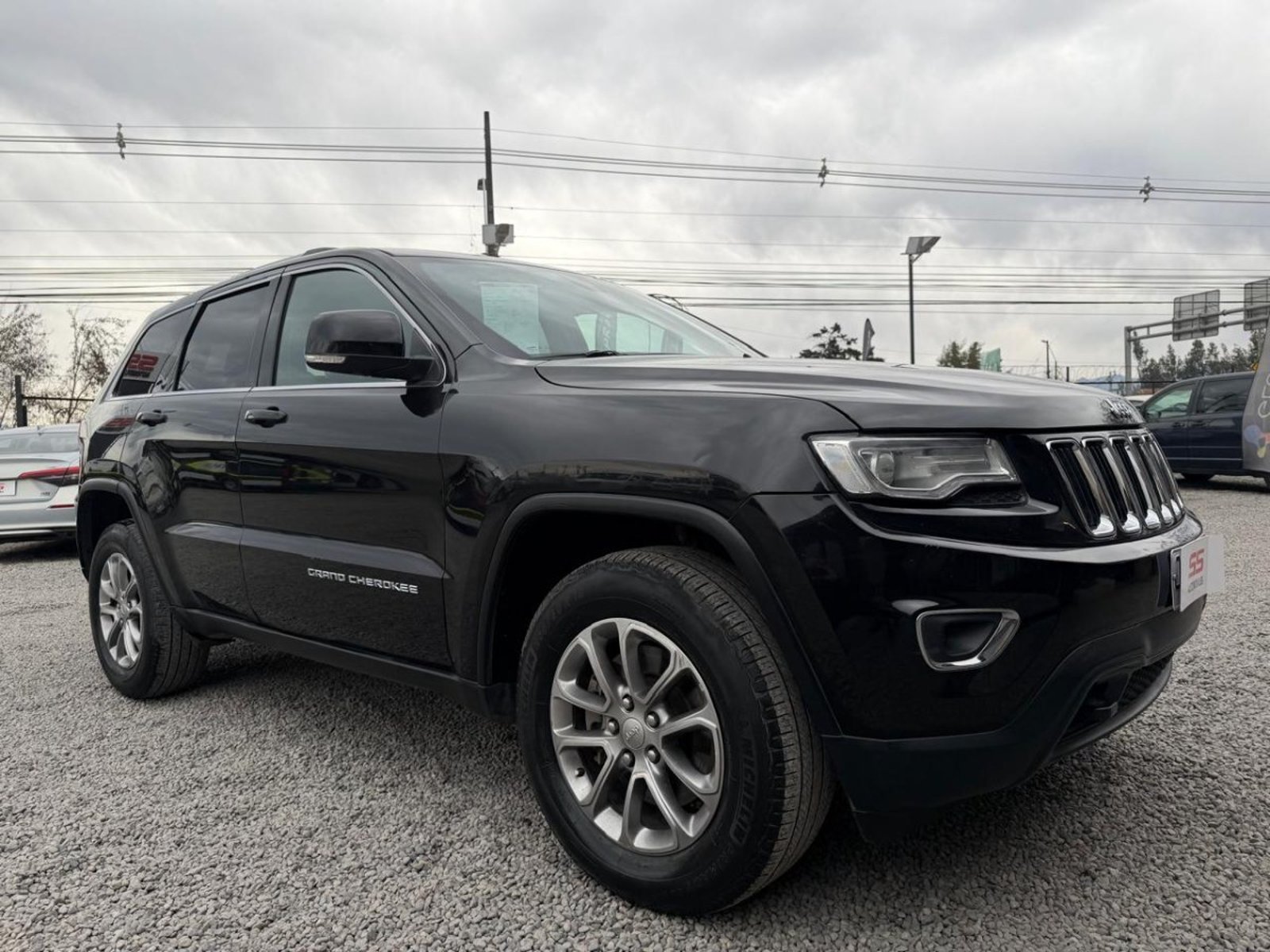Jeep GRAND CHEROKEE LAREDO 3.6 V6 Jeep Grand Cherokee 2016 - Foto 4 de 10