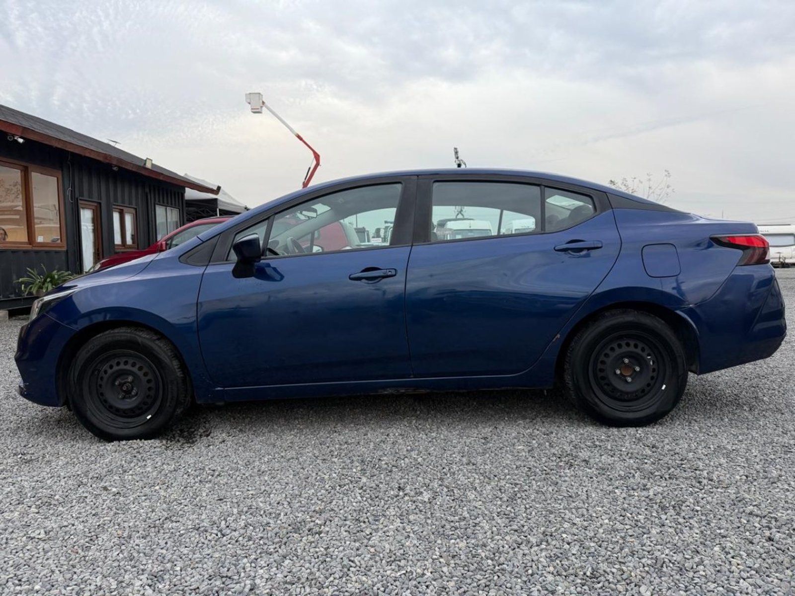 Nissan VERSA SENSE 1.6 MT5 Nissan Versa 2022 - Imagen 10 de 10