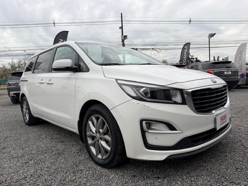 Kia GRAND CARNIVAL 2.2 AT8 Kia Grand Carnival 2020 - Imagen 4 de 10