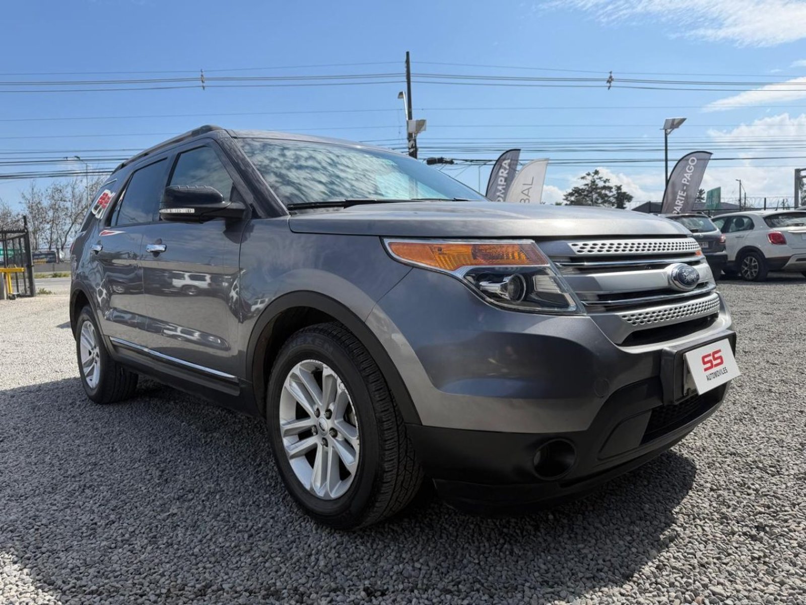 Ford EXPLORER 4X2 AT 3.5 3 CORRIDAS Ford Explorer 2014 - Foto 4 de 10
