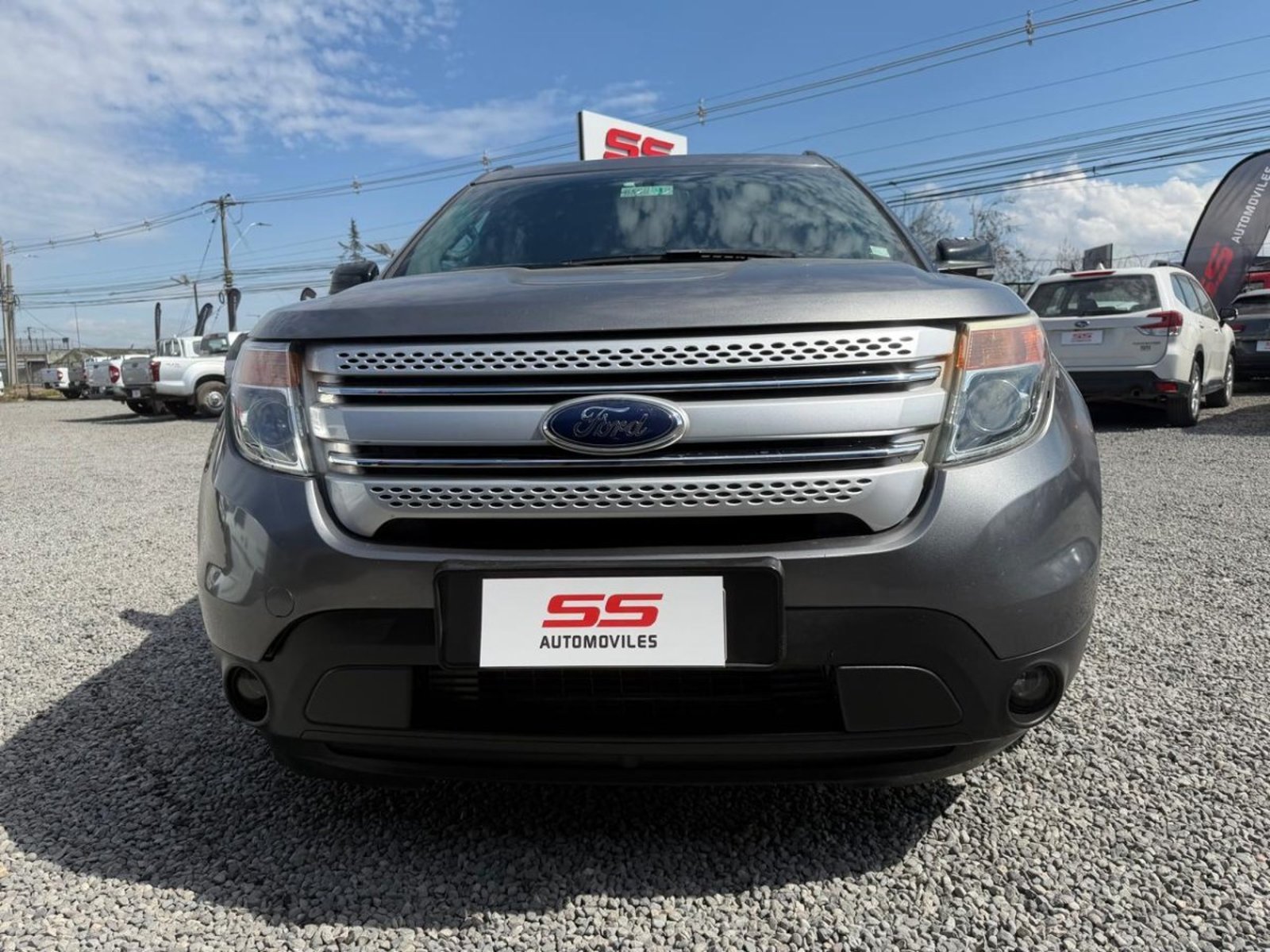 Ford EXPLORER 4X2 AT 3.5 3 CORRIDAS Ford Explorer 2014 - Foto 3 de 10