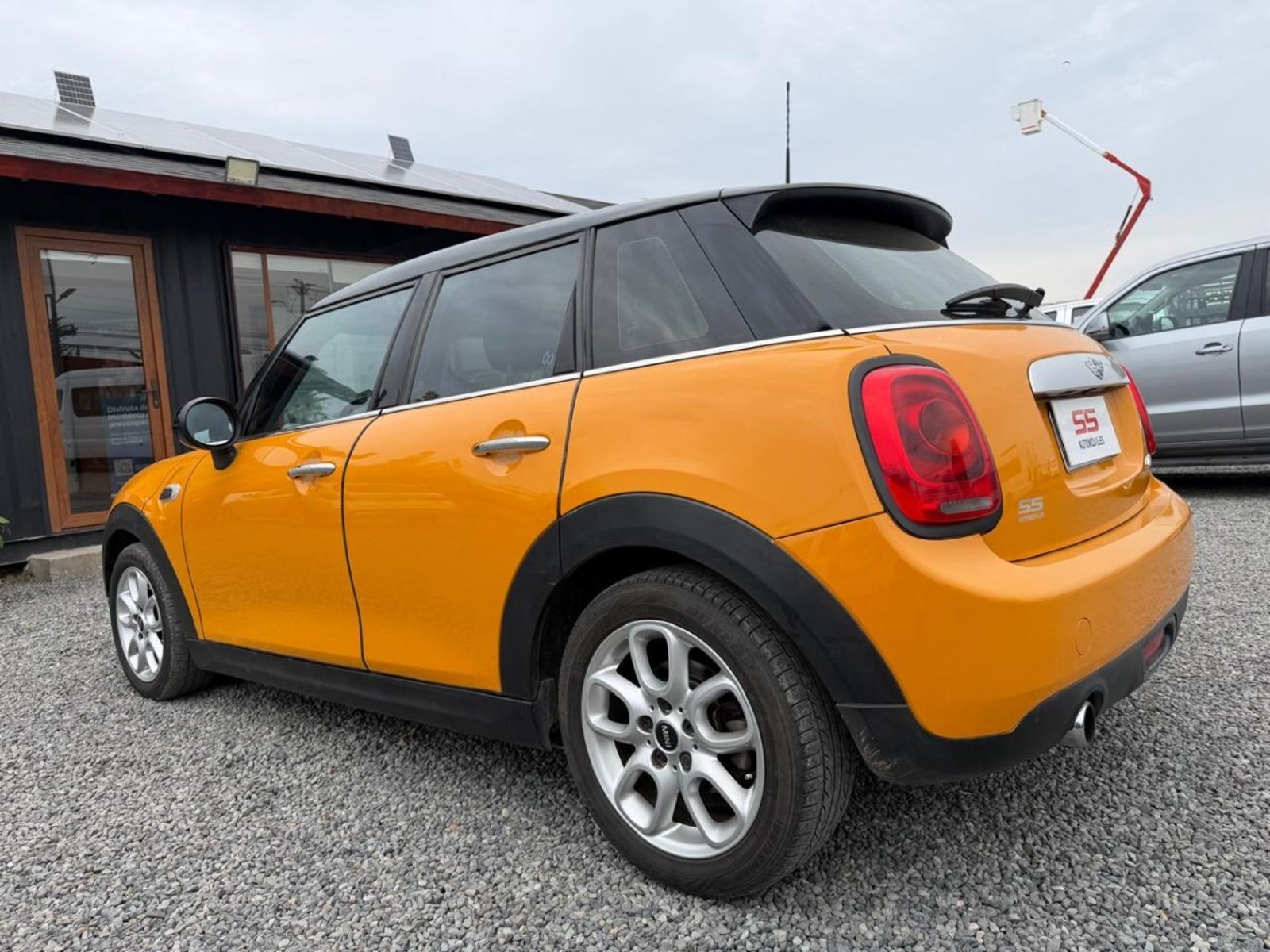 Mini COOPER F55 COOPER 1.5 6MT Mini Cooper 2015 - Imagen 9 de 10