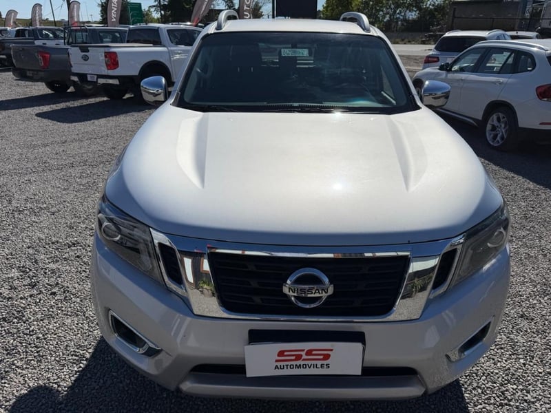 Nissan NP300 NP 300 NAVARA LE 2.3 D CAB 4 Nissan NP 300 2021 - Imagen 3 de 10