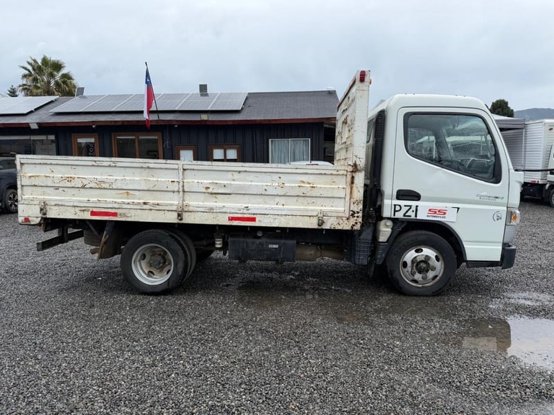 Mitsubishi CANTER FUSO CANTER 513 Mitsubishi Canter 2021 - Imagen 4 de 10