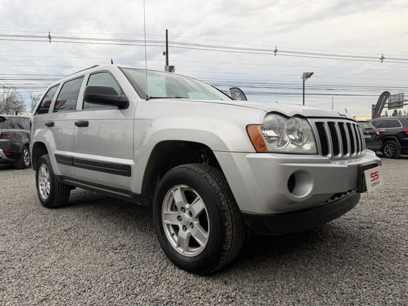 Jeep GRAND CHEROKEE LAREDO 3.7 4X4 Jeep Grand Cherokee 2006 - Imagen 4 de 10